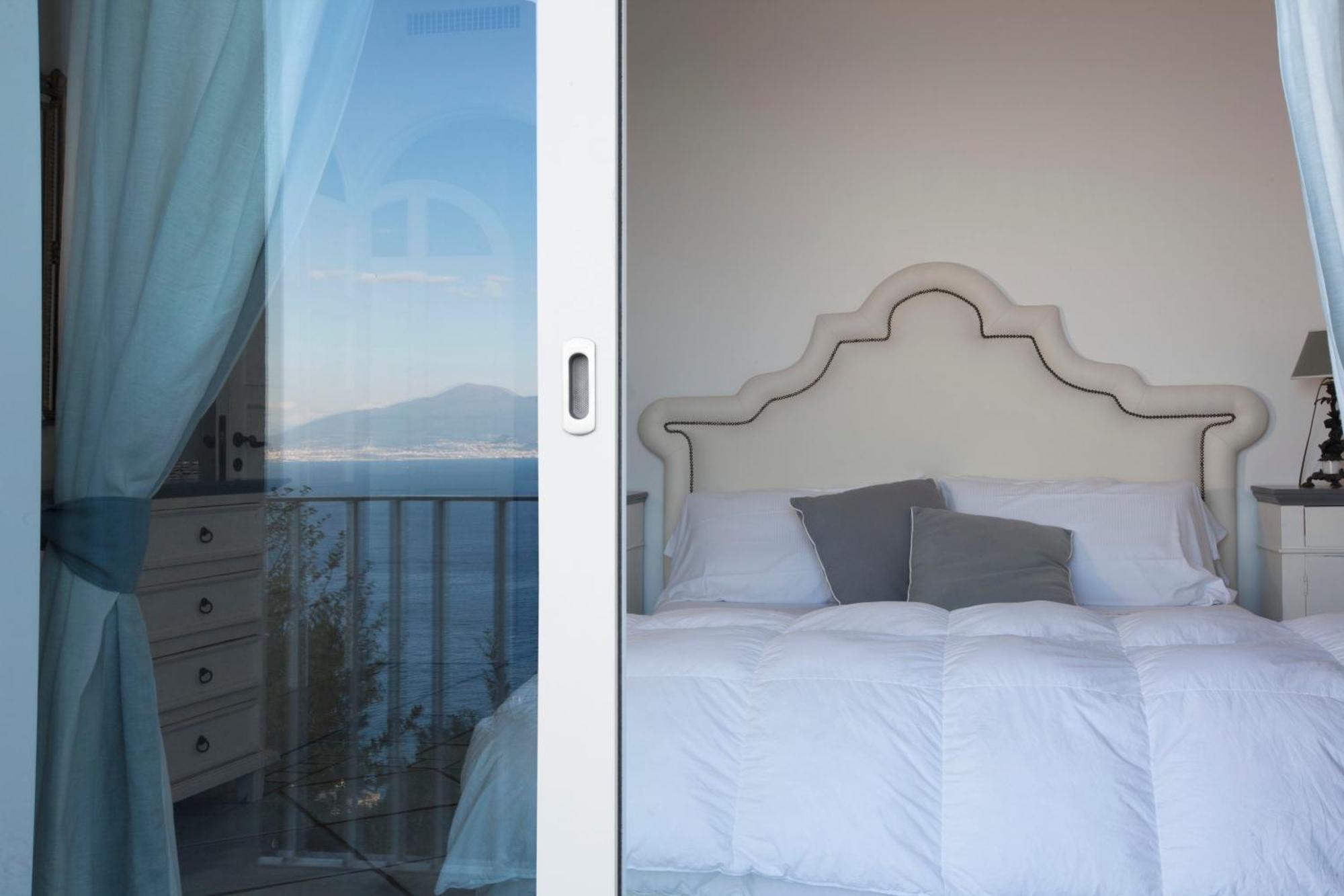 Amore - Giada Villa *